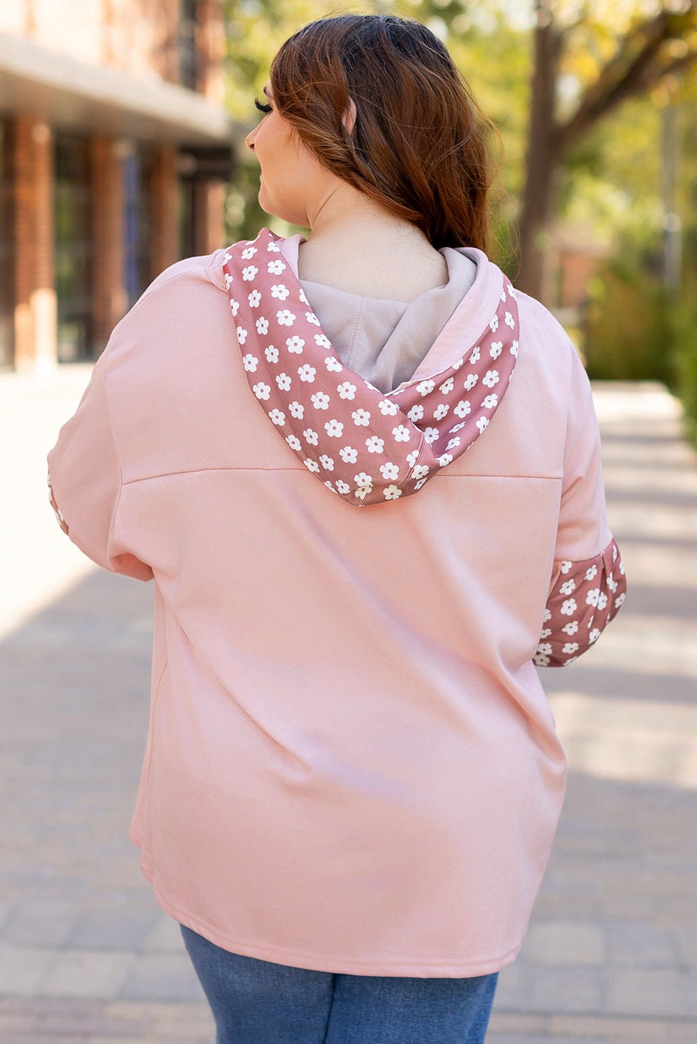 Casual Plus Size Hoodie with Floral Graphic and Color Block - CurveLoom